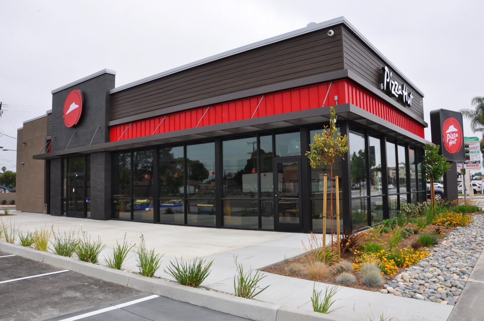 Pizza Hut KDC Construction